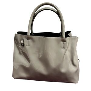 Elegant STEVE MADDEN Gray Handbag